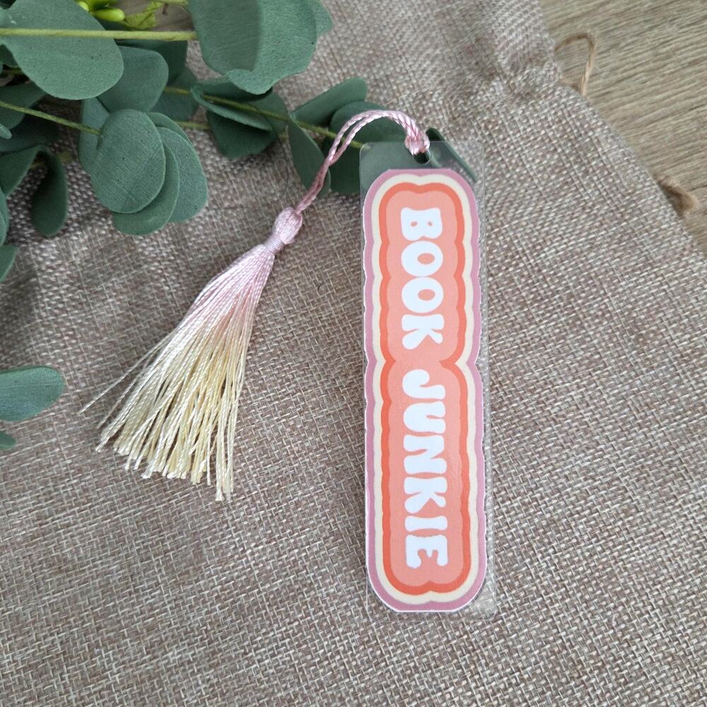 Book Junkie Bookmark, Retro Groovy Clear Acrylic Page Marker Ombre Tassel Decor